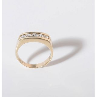 Size 8.5, .75 ct TWT Men's Diamond and Gold Ring