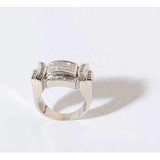 Size 8.5, 1.50 ct TWT Diamond Ring