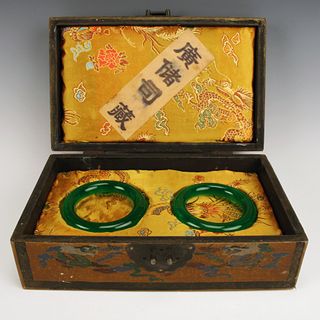 PAIR CHINESE JADE BANGLES IN LACQUER PRESENTATION BOX