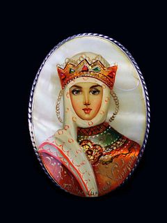 HAND PAINTED RUSSIAN PORTRAIT BROOCH PIN