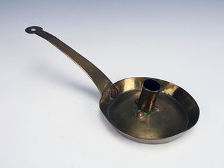 ANTIQUE BRASS FRYING-PAN TYPE CANDLE CHAMBERSTICK