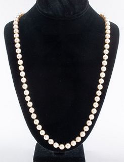 Vintage Pearl Necklace With Silver-Tone Clasp
