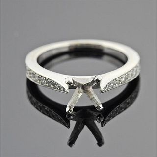 Blue Nile 18k Gold Diamond Engagement Ring Setting