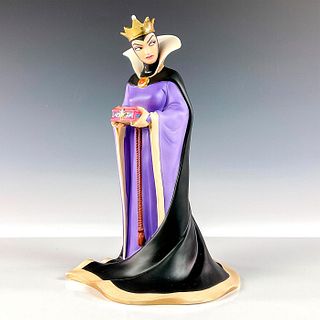 Vintage Walt Disney Classics Figurine, Queen