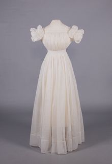 COTTON MULL DAY DRESS, c. 1830