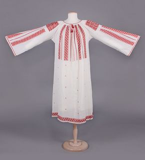 SILK EMBROIDERED COTTON CHEMISE, BALKAN, EARLY-MID 20TH