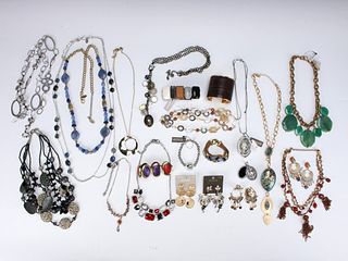 LARGE LOT CHICO'S JEWELRY, SOME NWT