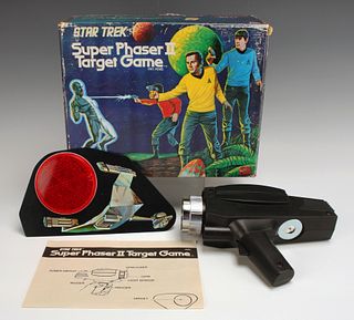 1976 MEGO STAR TREK SUPER PHASER GAME CIB