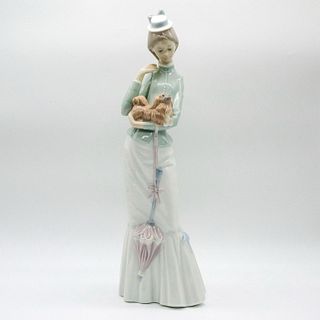 Walk With The Dog 1004893 - Lladro Porcelain Figurine
