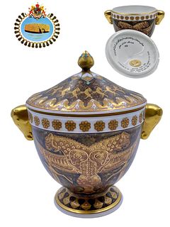 A Commemorating The 2500th Anniversary Of The Founding Of The Persian Empire Vase/Urn