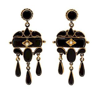 A Pair of Victorian Yellow Gold and Onyx Pendant Earrings, 5.80 dwts.