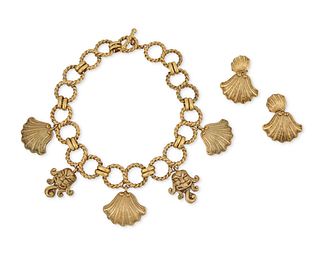 A Christian Dior shell necklace