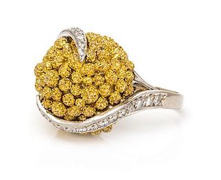 An 18 Karat Bicolor Gold and Diamond Ring, 15.00 dwts.
