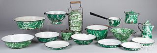 Sixteen piece of emerald green graniteware
