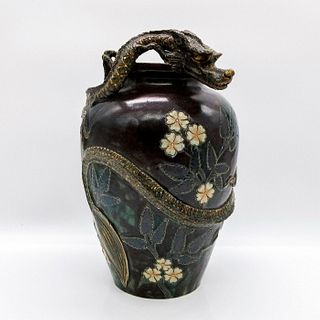 Doulton Lambeth Mary Thompson Vase, Dragon