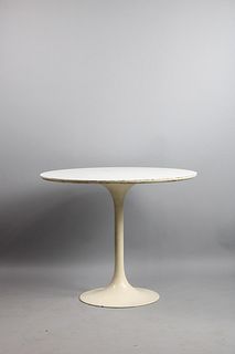 Mid Century Modern Saarinen Tulip Table