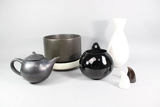 Lot of 5 Black & White Mid-Century Modern Pottery, Arabia Finland