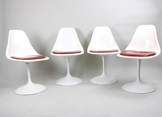 Set of 4 Mid-Century Modern Saarinen Tulip Side Chairs