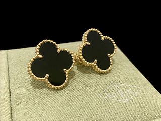 Van Cleef & Arpels Vintage Alhambra 18k Yellow Gold Onyx Earrings