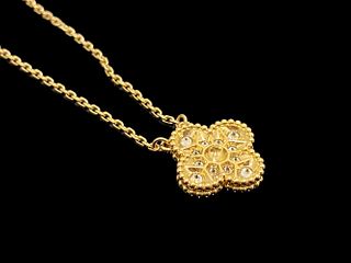 Van Cleef & Arpels Vintage Alhambra pendant 18k yellow gold Diamond