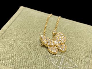 Van Cleef & Arpels Two Butterfly  pendant 18k yellow gold Diamond