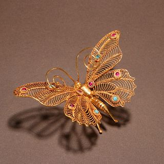 GILT SILVER WITH GEM CASTED BUTTERFLY PENDANT