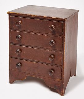 Good Miniature Chest of Drawers
