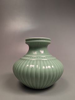 Qianlong-Style Celadon Porcelain Petaled Vase