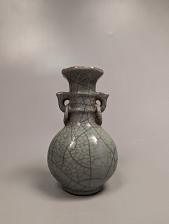 Song-Style Crackle Celadon Porcelain Vase
