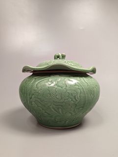 Longquan-Style Carved Celadon Porcelain Covered Jar