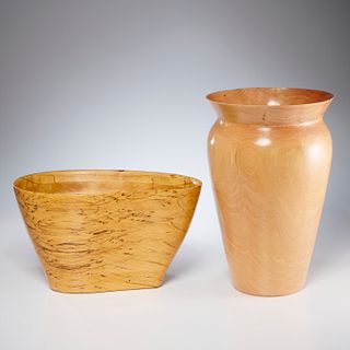 (2) Wood Studio vases, incl. Petrochko
