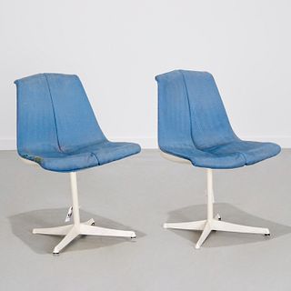 Pair Richard Schultz for Knoll dining chairs