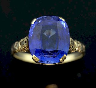 Late Victorian gold ring set with a synthetic sapphire