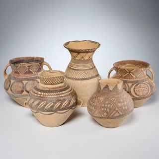 (5) Chinese Neolithic style pottery vessels