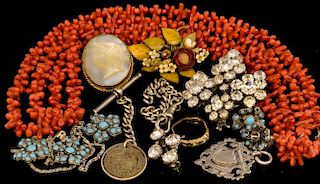 Group of vintage jewellery to include coral necklace, mother of pearl cameo, paste set and silver items