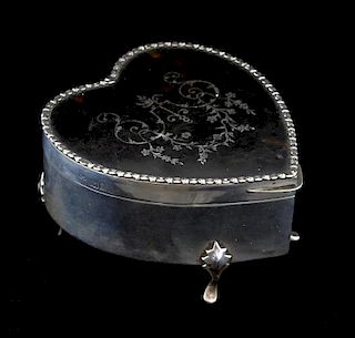 George V silver and tortoiseshell heart form trinket box with floral silver inlaid decoration, London, 1911,