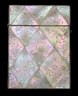 Mother of pearl card case with engraved floral decoration, 10 x 7.5 cm