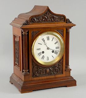 Early 20th century walnut mantel clock, twin train movement striking on a chime  32cm