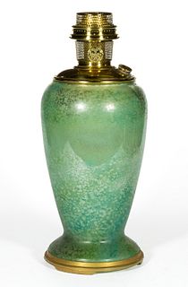 ALADDIN NO. 1240 ART-CRAFT KEROSENE TALL VASE LAMP