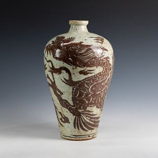 Chinese Porcelain Cizhou Kiln Mei Ping Dragon Vase