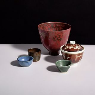 Group of 5 Ceramic Vessels; Isaac Issacsen, Susan Laneâ€¦