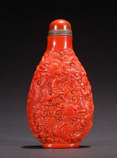 GLASS CARVED DRAGON PATTERN SNUFF BOTTLE