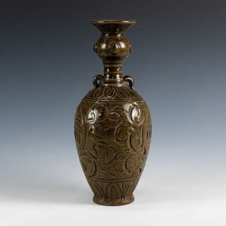 Chinese Yaozhou Suantou Bottle Vase