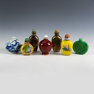 (7) Grouping of Chinese Snuff Bottles