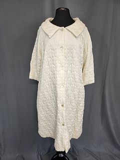 Vintage Ivory Button Up Quilted Robe