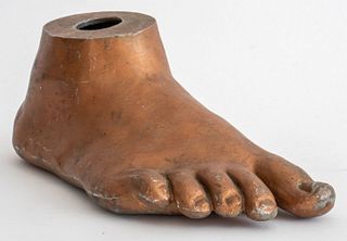 Cesar Manner Modern Foot Sculpture