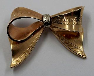 JEWELRY. Retro 14kt Rose and Yellow Gold Bow