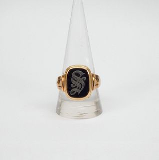 Gent's 14K Gold Ring.