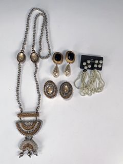 CHICOS GOLD AND BLACK COSTUME JEWELRY 