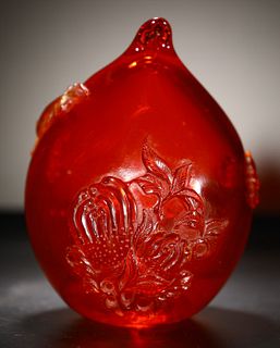 GLASS CARVED LOTUS PATTERN PENDANT